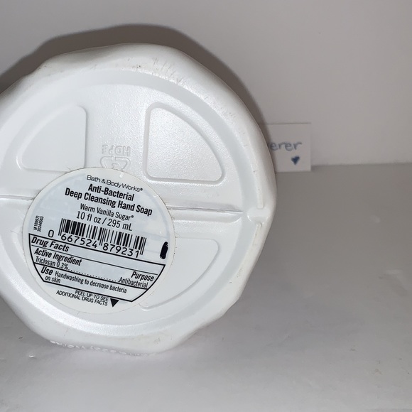 Ghost Shaped 👻 Warm Vanilla Sugar Deep Cleansing Hand Soap - Picture 4 of 8